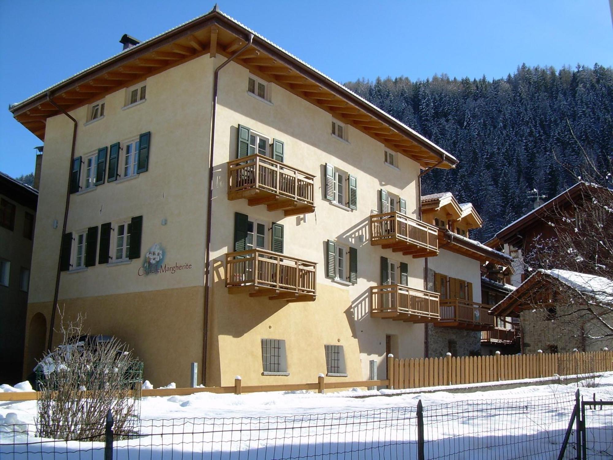 Residence Ca' Delle Margherite Pellizzano Esterno foto