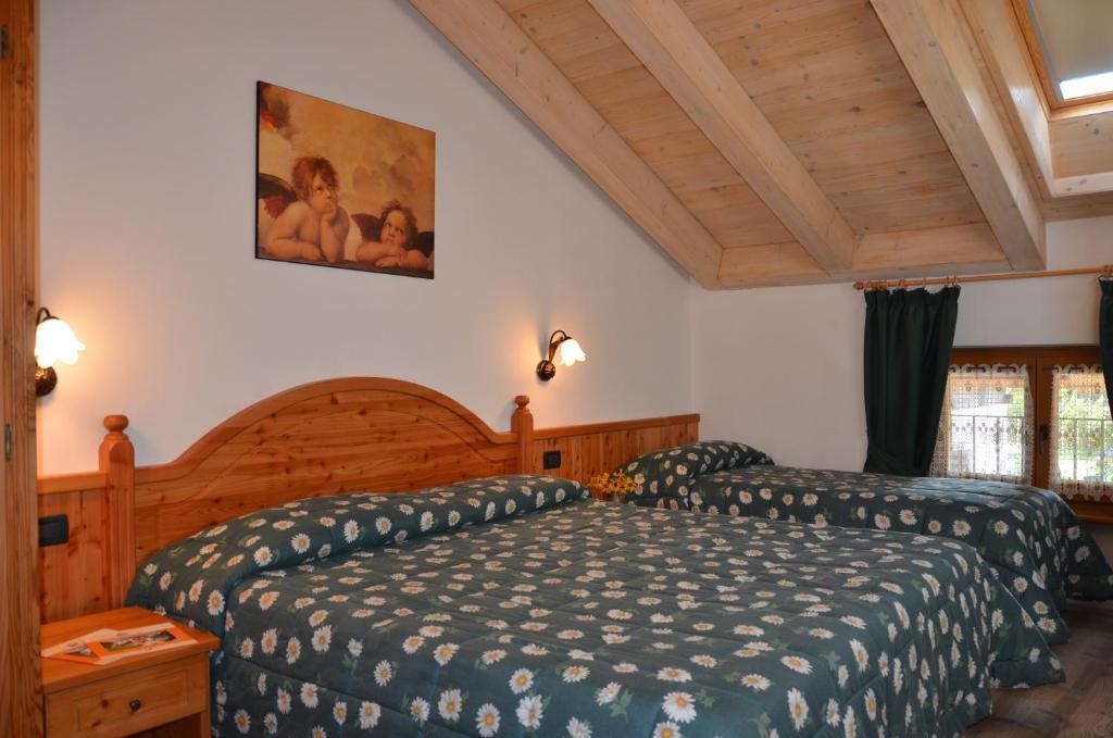 Residence Ca' Delle Margherite Pellizzano Camera foto