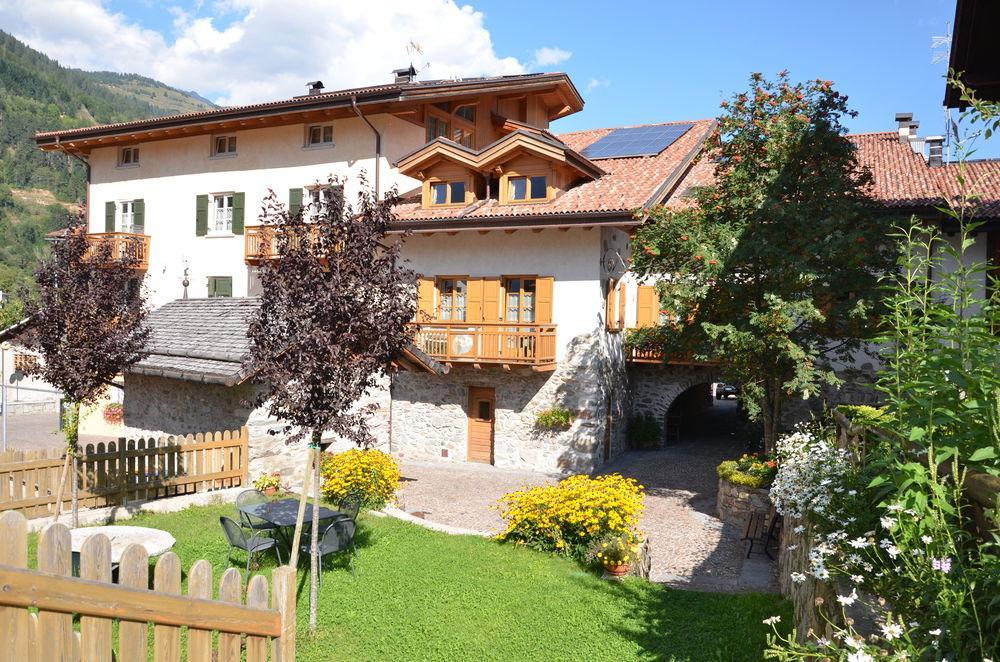 Residence Ca' Delle Margherite Pellizzano Esterno foto